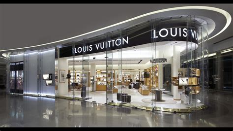 louis vuitton bus london|Louis Vuitton clothing uk.